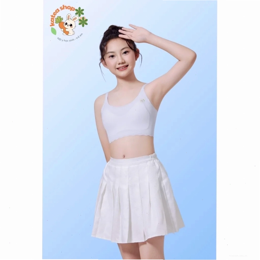 ảnh con gái mặc áo bra chất đơn giản