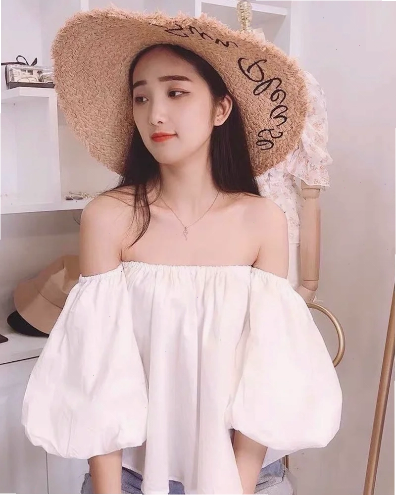 ảnh con gái mặc áo hở vai nhẹ nhàng