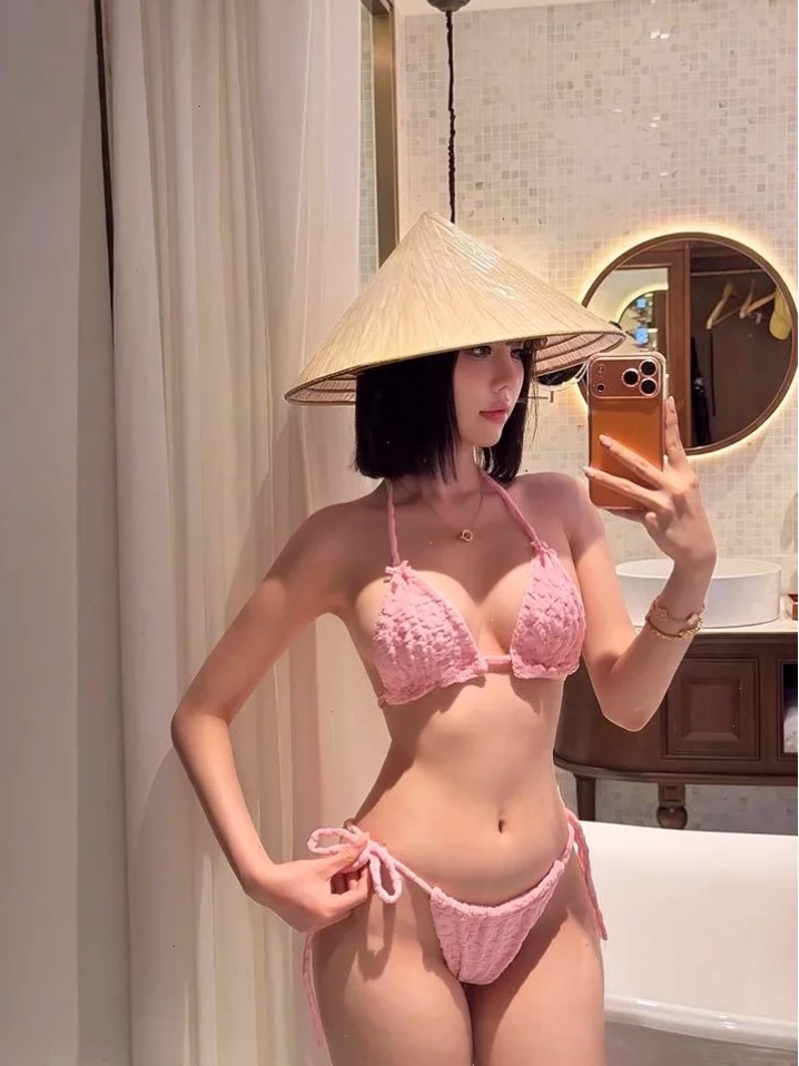 ảnh gái đẹp tóc ngắn bikini phong cách năng động