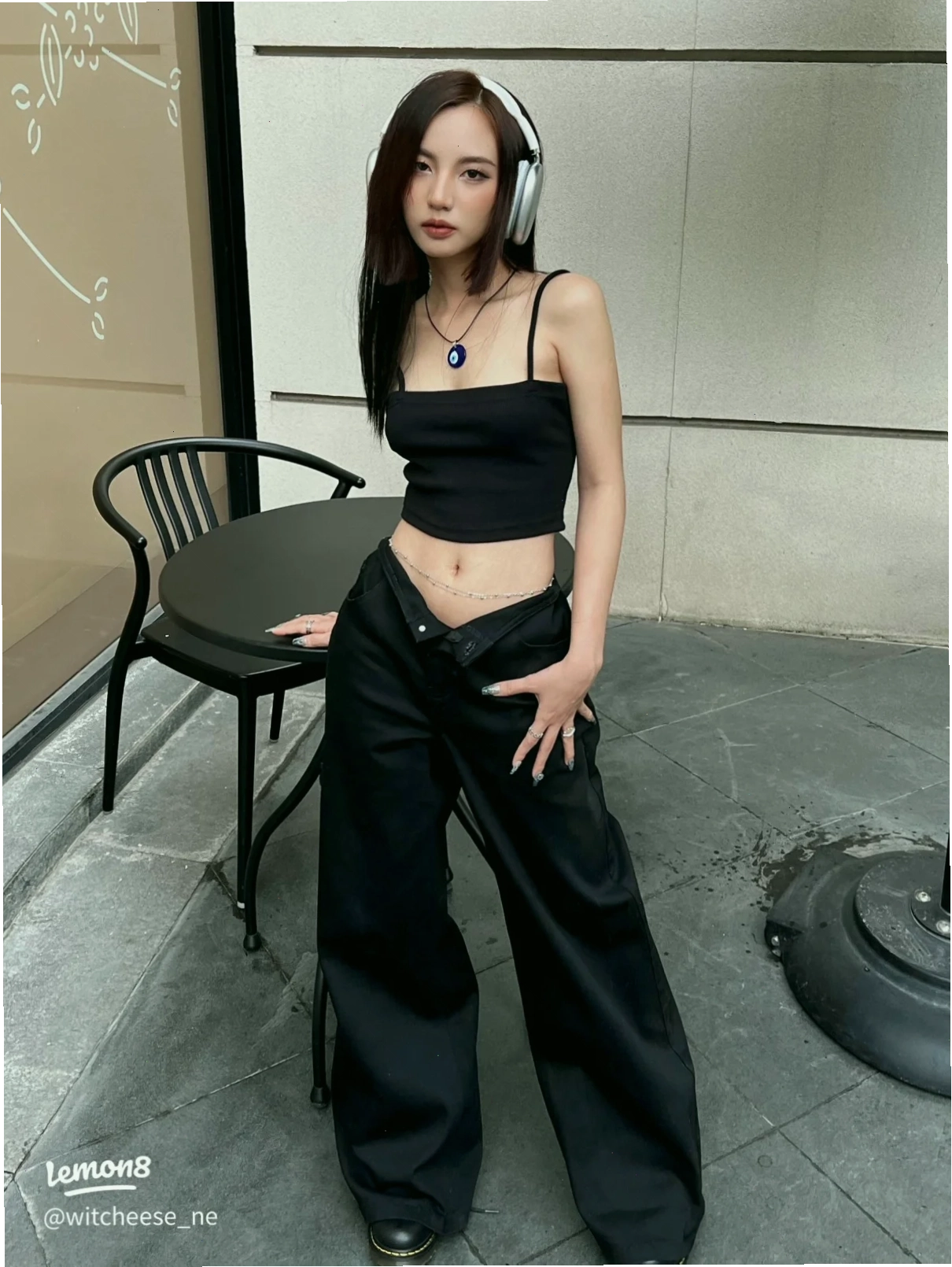 Ảnh gái mặc croptop cá tính