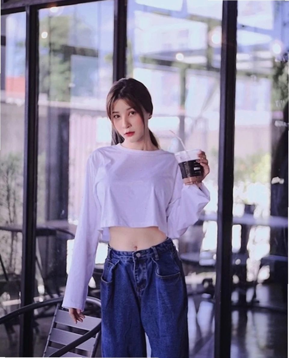 Ảnh gái mặc croptop đẹp mắt