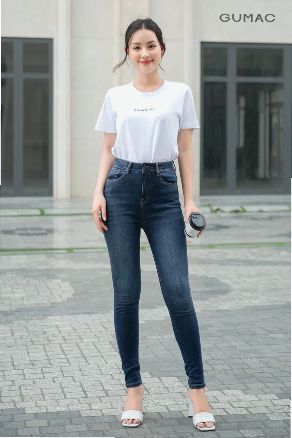 ảnh gái mặc quần jean đẹp