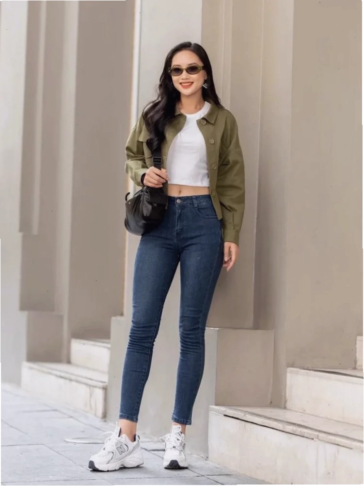 ảnh gái mặc quần jean đẹp mắt