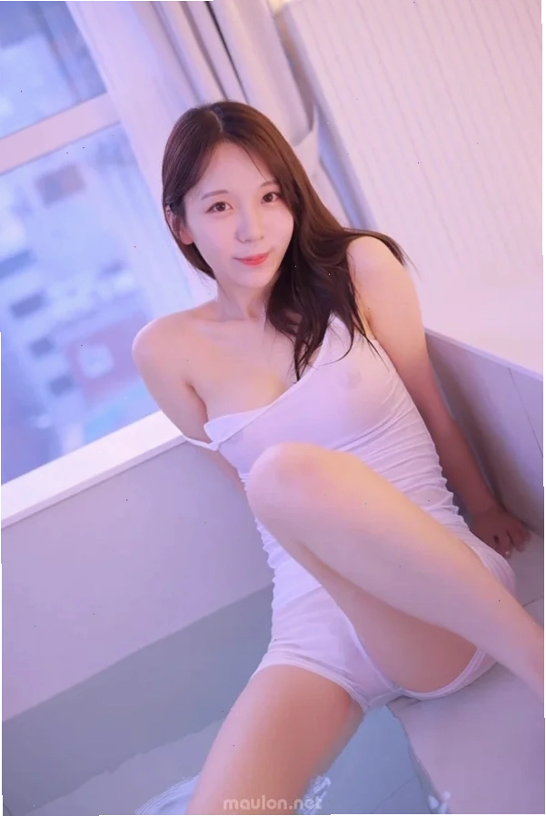 ảnh gái sexy không mặc đồ đời thường
