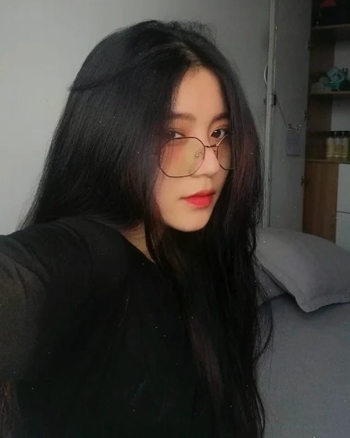 ảnh gái xinh dễ thương việt nam bó hoa trắng