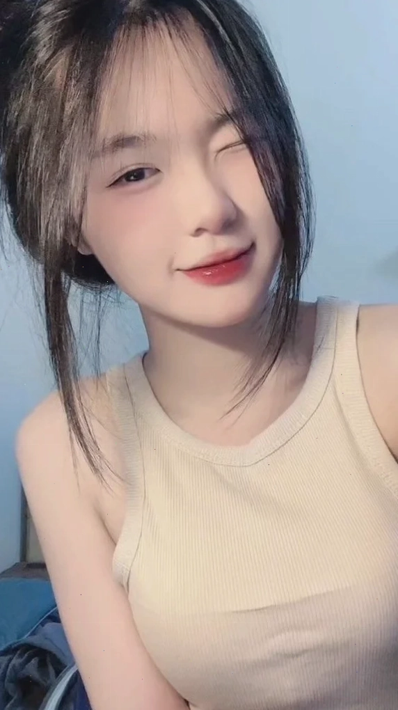 ảnh gái xinh vn cô gái với tóc dài xõa