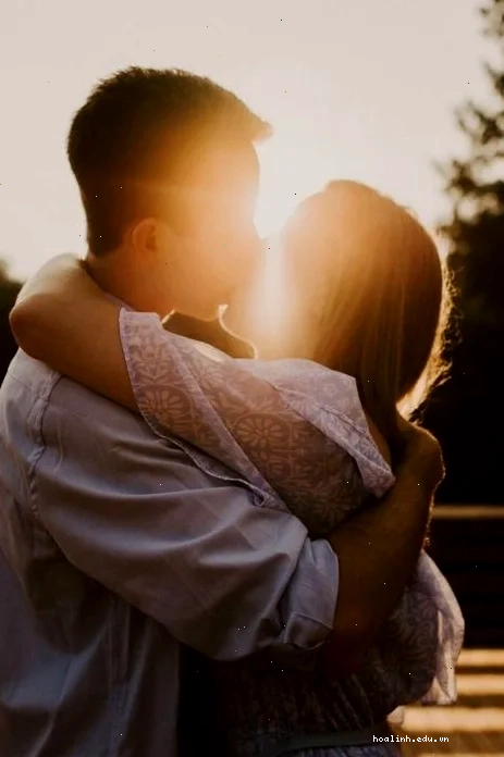 ảnh ôm gái đáng yêu