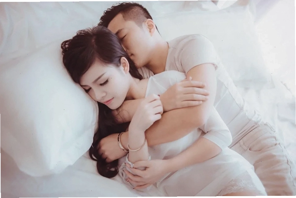 ảnh ôm gái quý phái