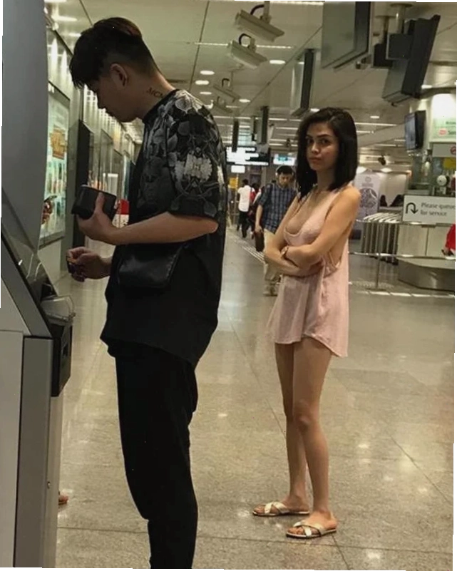 bạn gái không mặc đồ lót dịu dàng