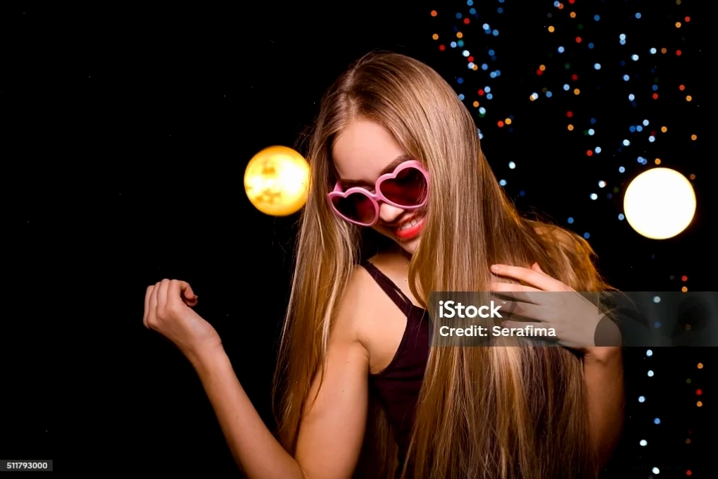 Bóng disco vàng Bóng disco trong hình ảnh gái vũ trường
