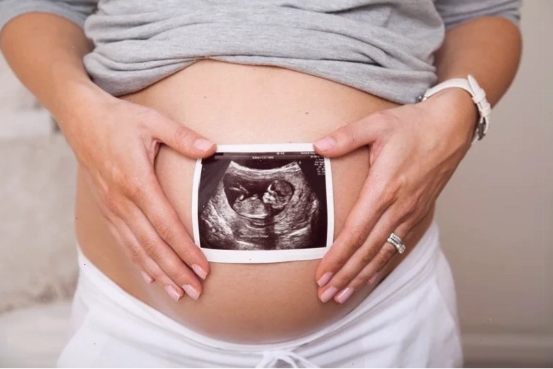 Bụng bầu căng cứng bụng bầu to là con trai hay gái