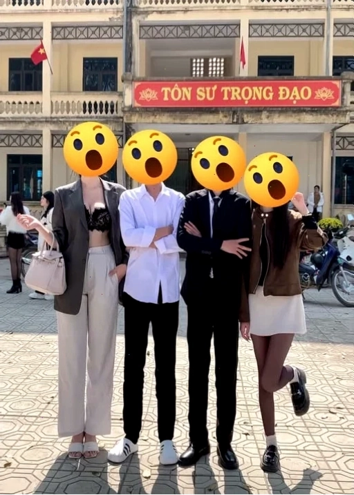 cô gái ăn mặc phản cảm ở hội an bị dân địa phương nhắc