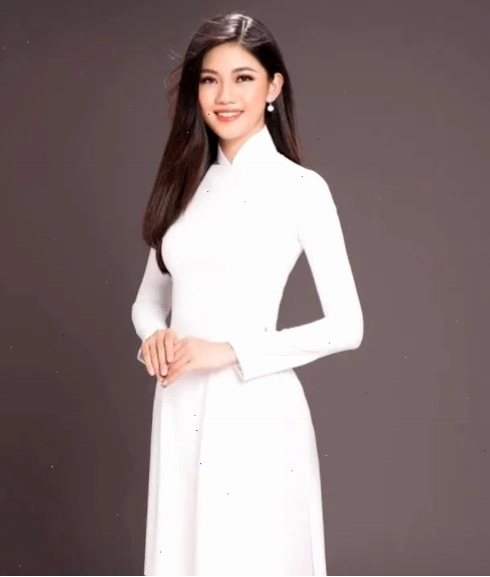 cô gái mặc áo dài png chi tiết