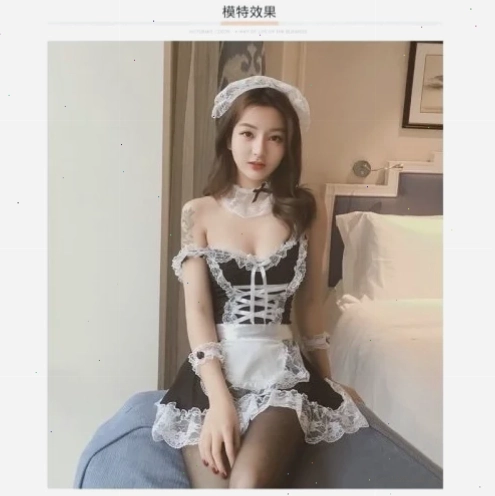 cô hầu gái sexy lạnh lùng cô hầu gái sexy với ánh mắt đầy ẩn ý