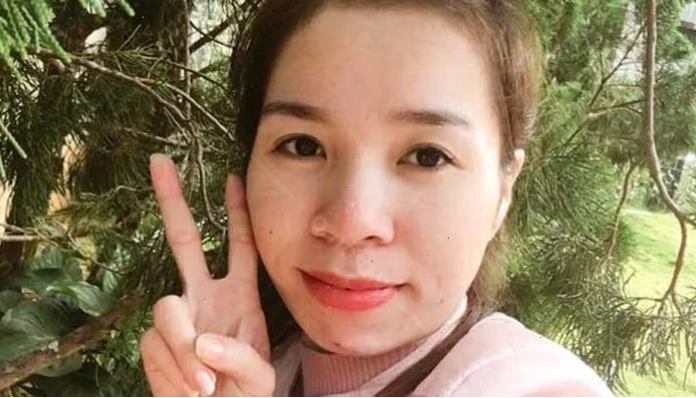 con gái có cánh mũi to chụp ảnh