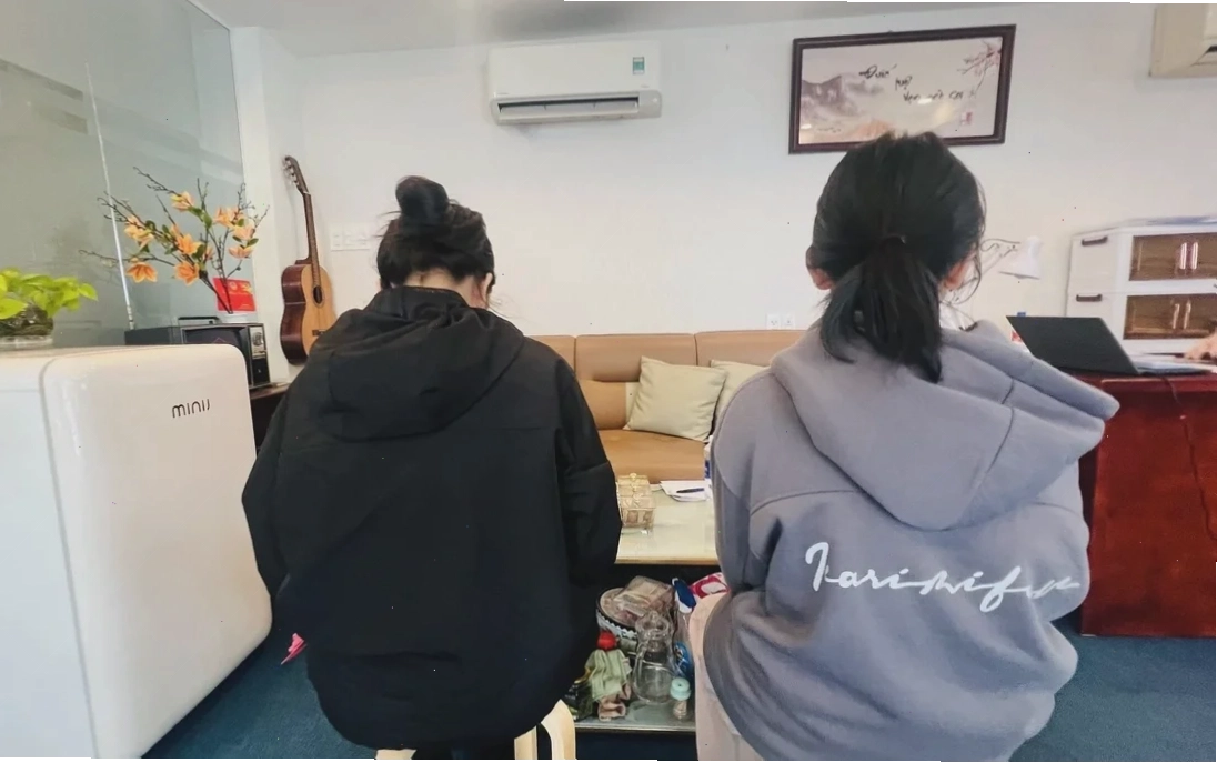Kết nối cộng đồng con gái hông to