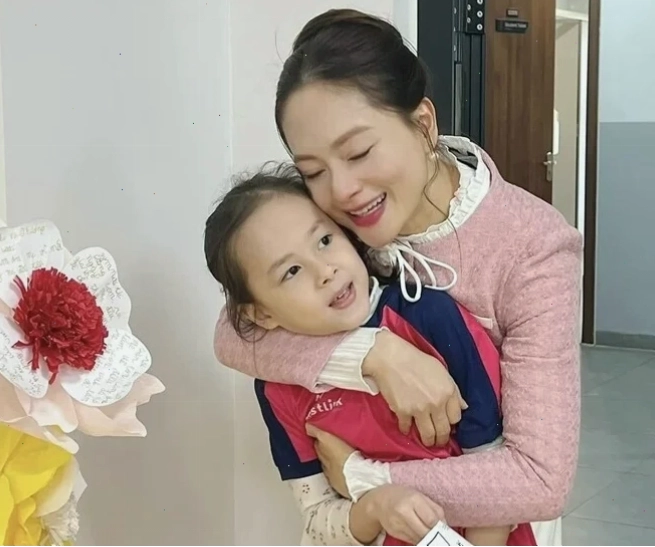 Góc chụp ấn tượng con gái hông to