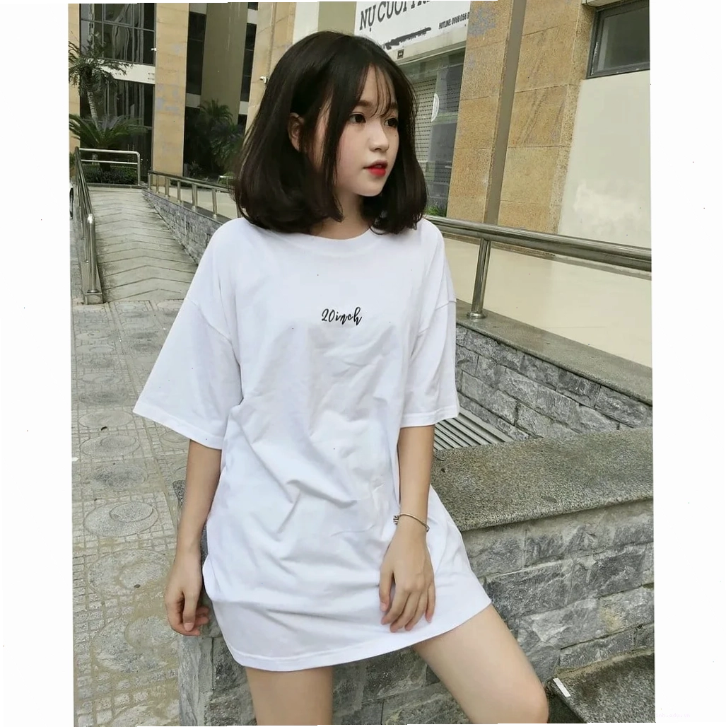 con gái mặc áo rộng sơ mi