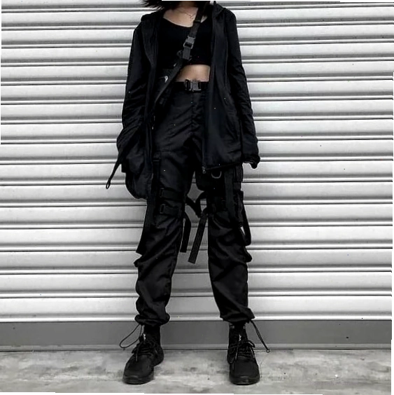 con gái mặc đồ con trai cá tính con gái mặc đồ con trai cá tính với vẻ ngoài mạnh mẽ