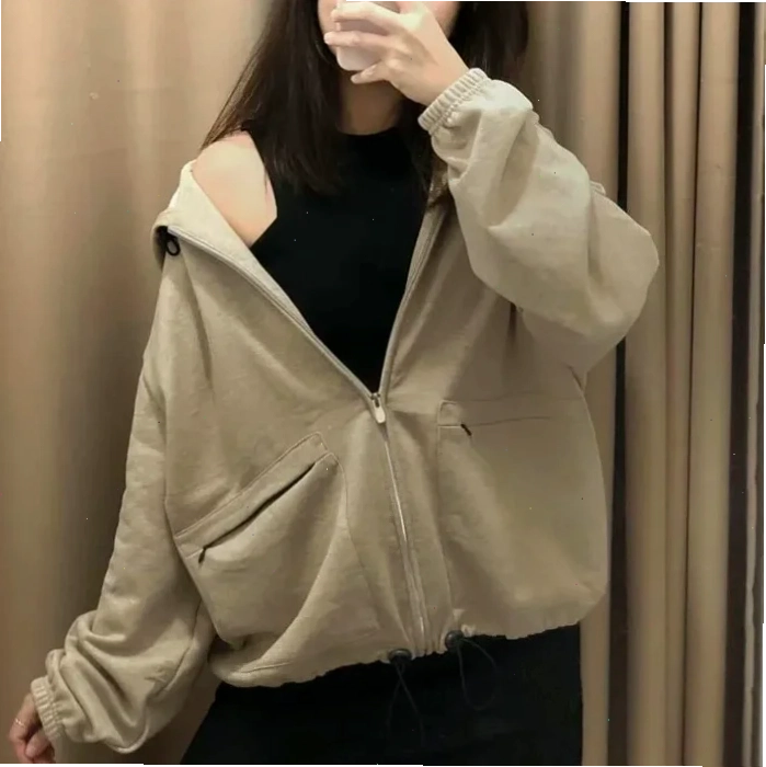 con gái mặc quần jeans độc quyền