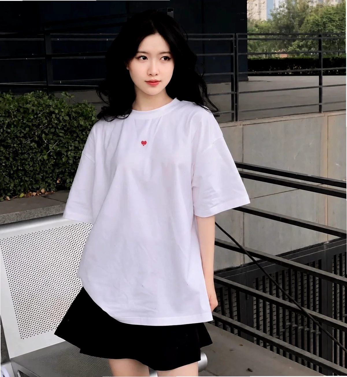 con gái mặc quần short