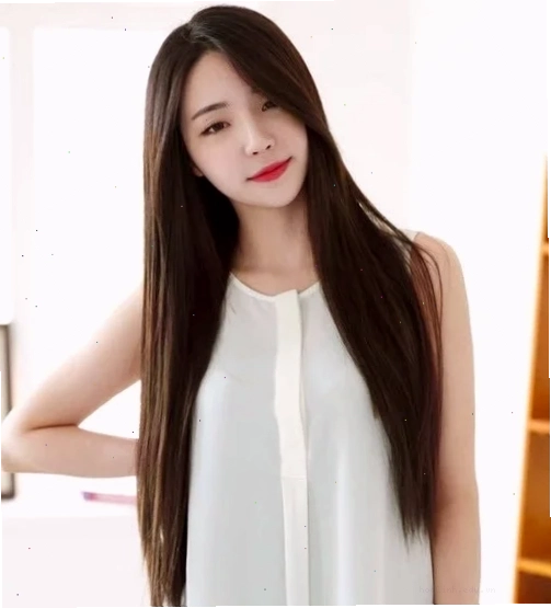con gái tóc dài dịu dàng dưới nắng