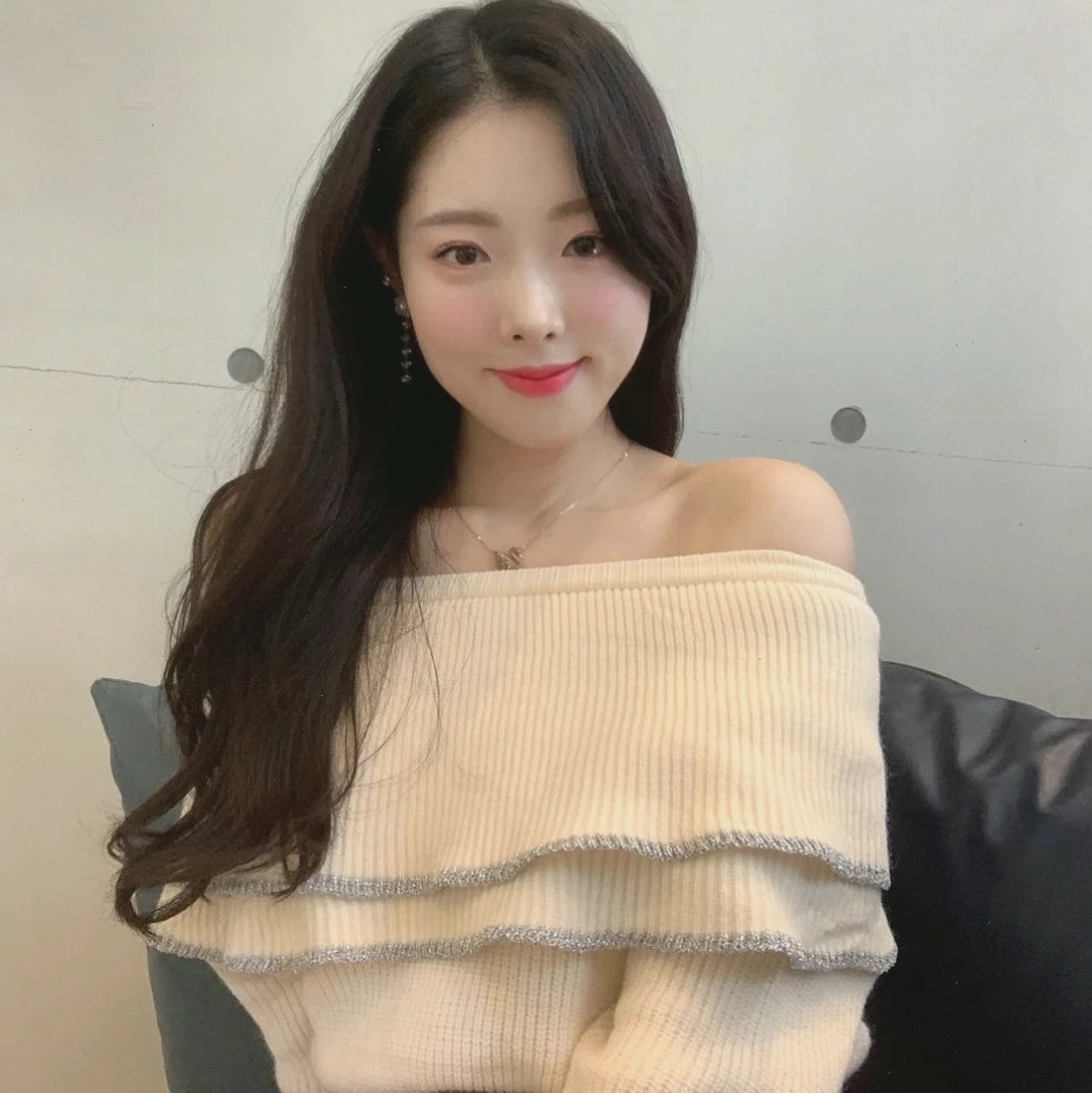 con gái vai to quyến rũ