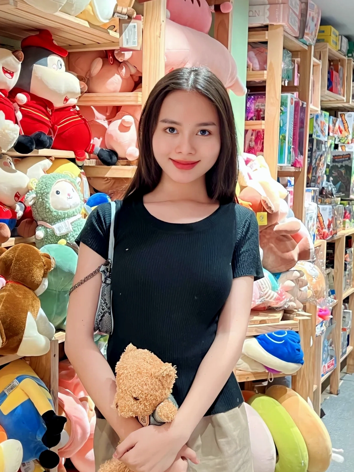 con trai thích mặc đồ con gái trong buoi hop nhom
