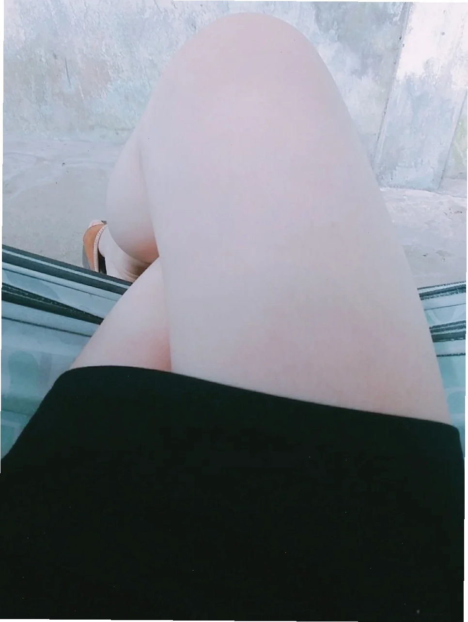 đùi con gái cực cuốn hút