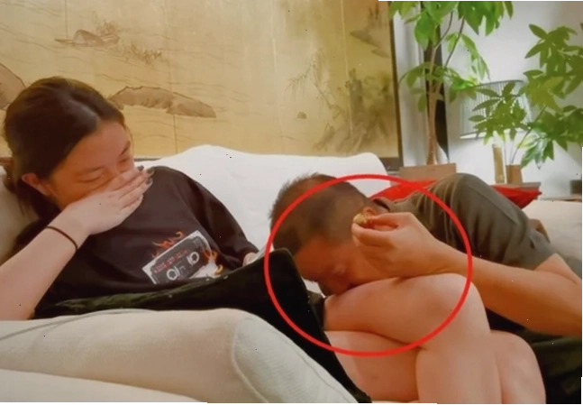 đùi con gái nhìn cực mê