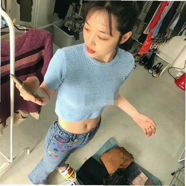 Ảnh gái xinh em gái không mặc áo lót