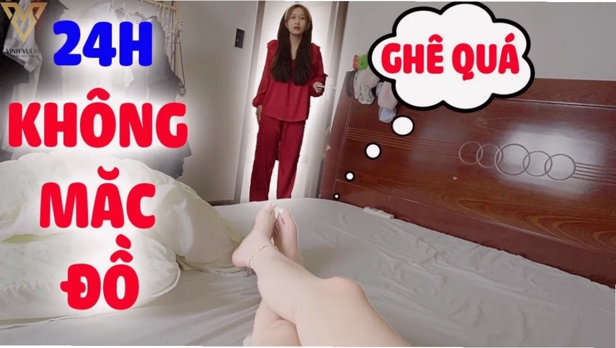 Nét thanh lịch em gái không mặc áo lót chân dung