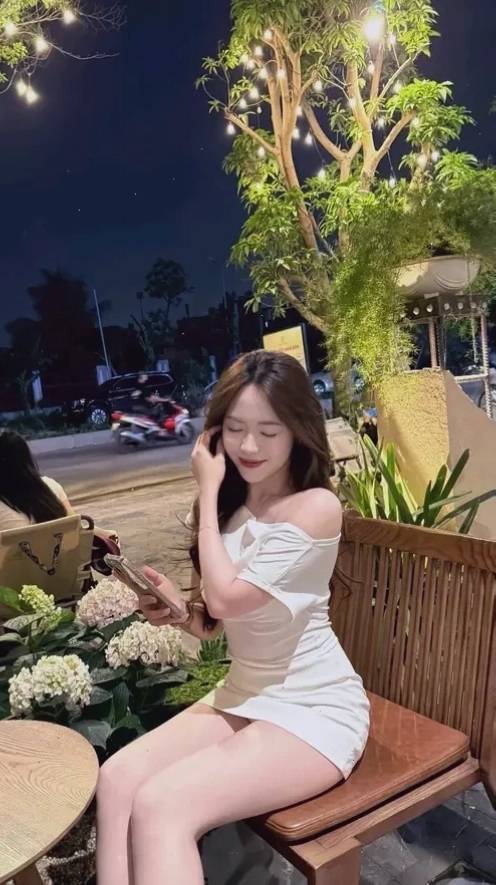 em gái mặc váy ngắn phố em gái mặc váy ngắn dạo phố