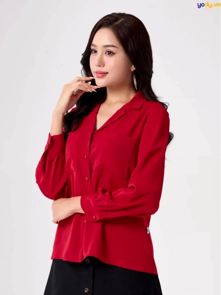 Chụp ảnh áo đỏ em là cô gái mặc áo đỏ đáng yêu