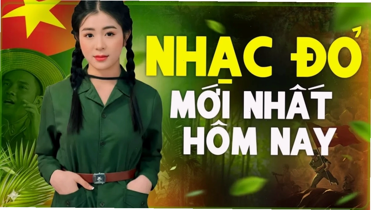 em là cô gái mặc áo hồng dạo phố cùng bạn bè