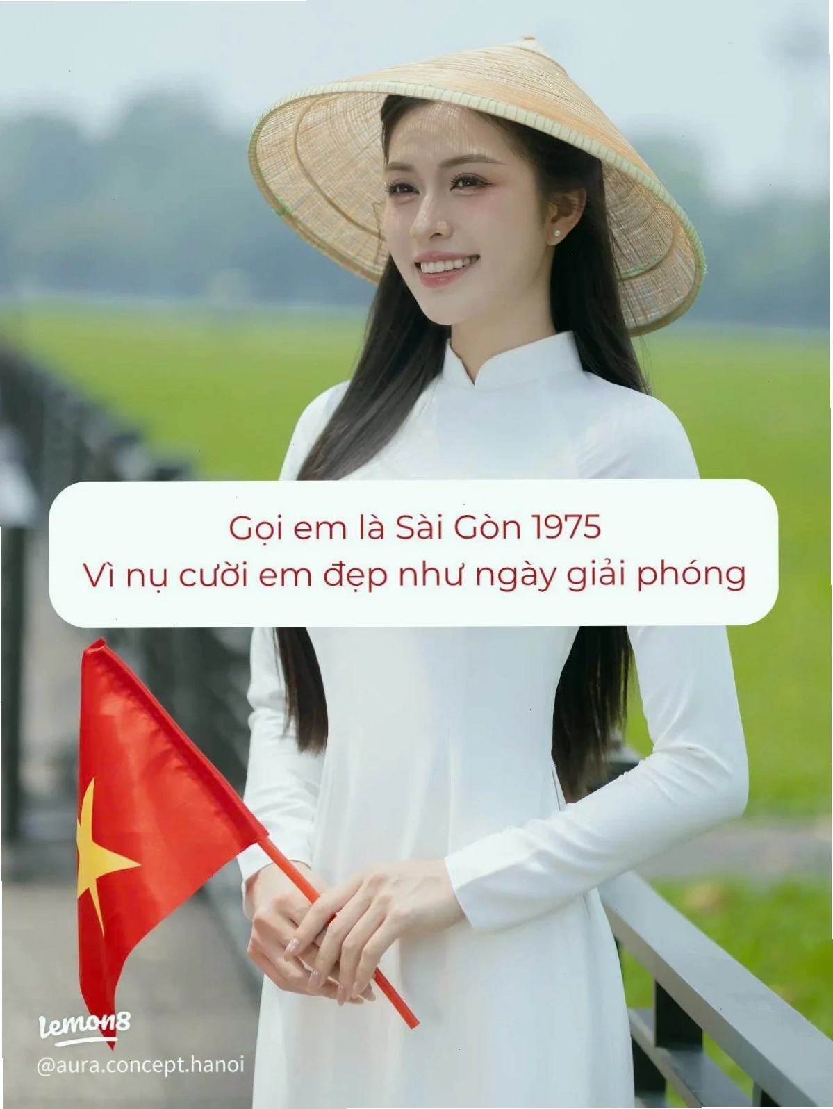 em là cô gái mặc áo trắng xinh đẹp