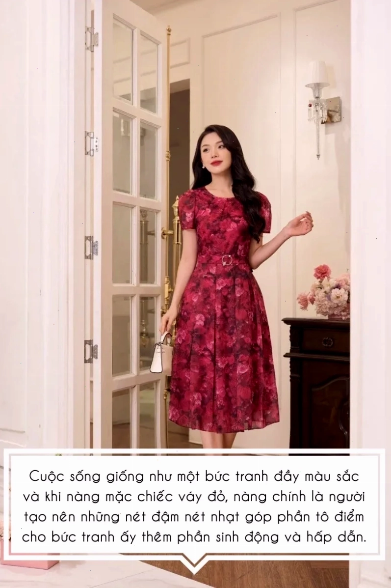 em là cô gái mặc váy đỏ năng động