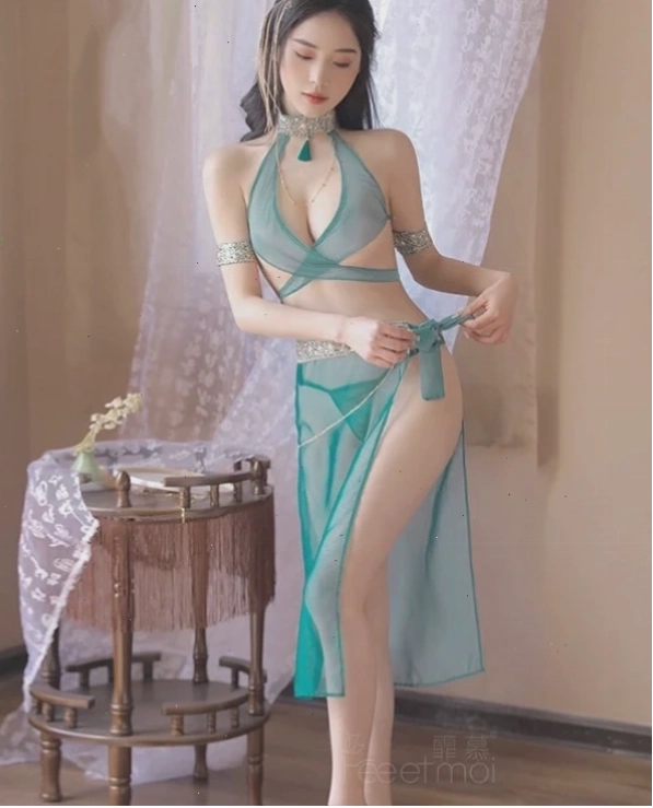 gái ấn độ bikini thời thượng
