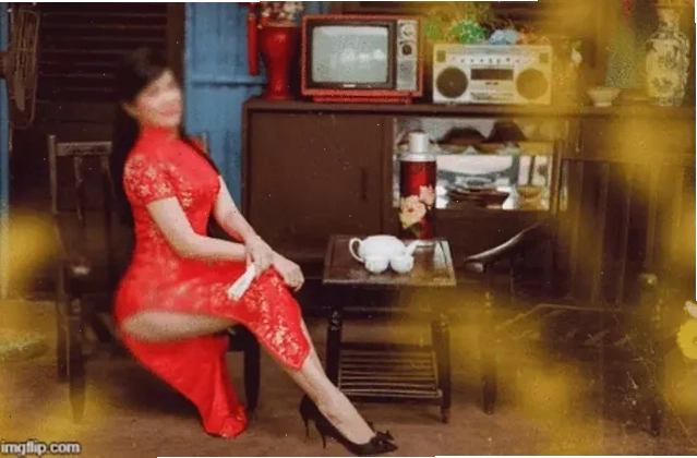 Tạo dáng chuyên nghiệp Gái ăn mặc hở tạo dáng