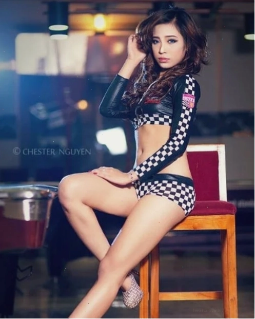 gái bar sexy kiêu hãnh