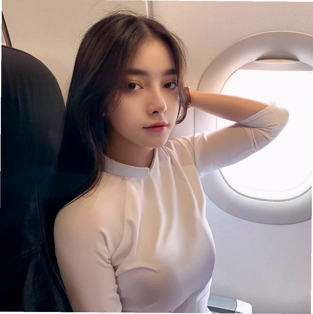 gái cấp 3 sexy thướt tha