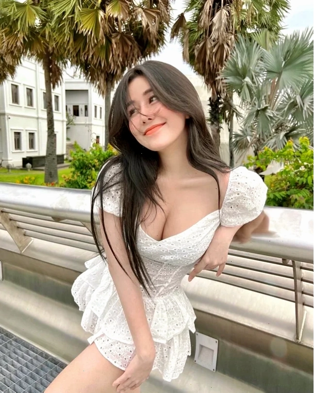 gái cấp 3 sexy tinh khôi