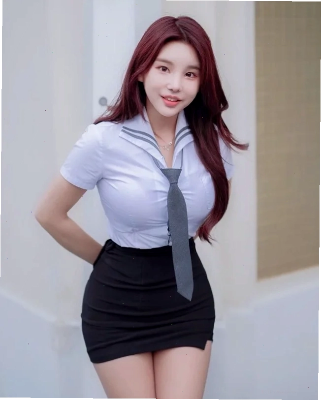 gái công sở sexy nghiêm túc