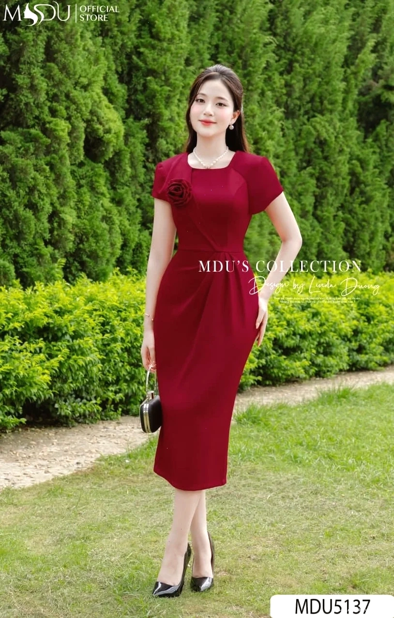 gái công sở sexy váy bút chì