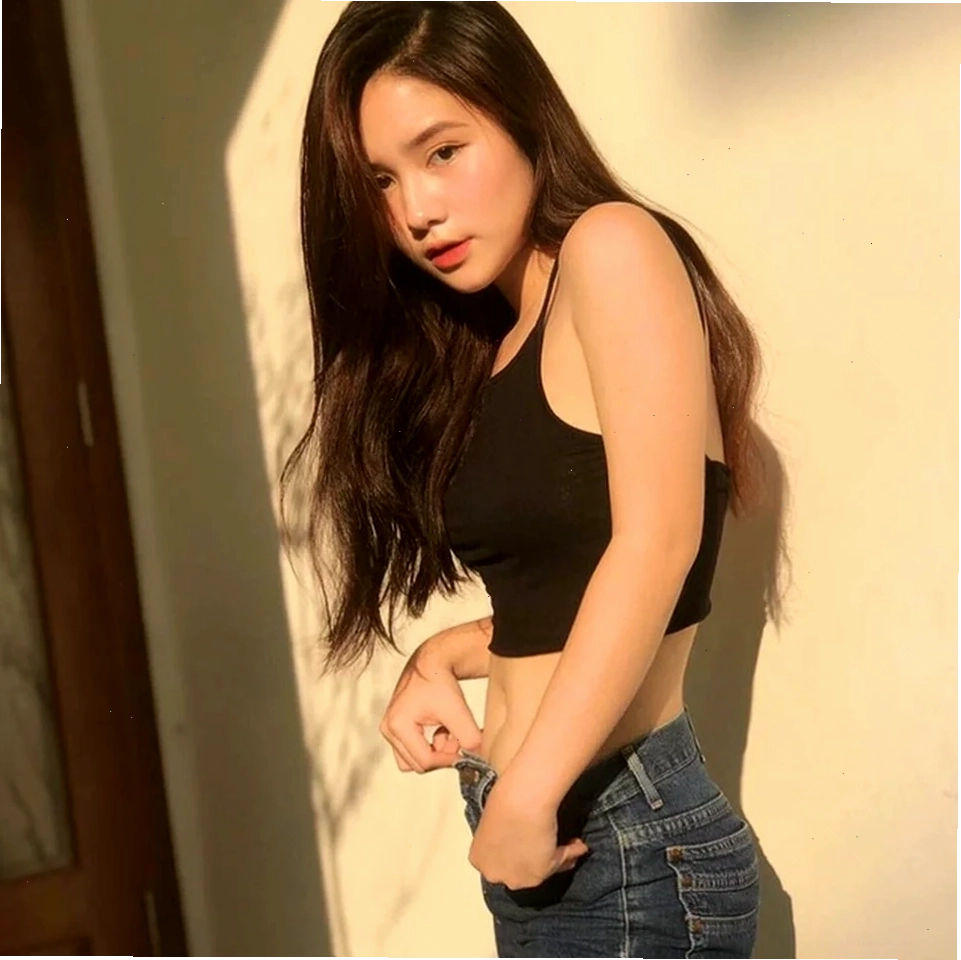 Gái dáng chuẩn với phong cách thời trang quả táo