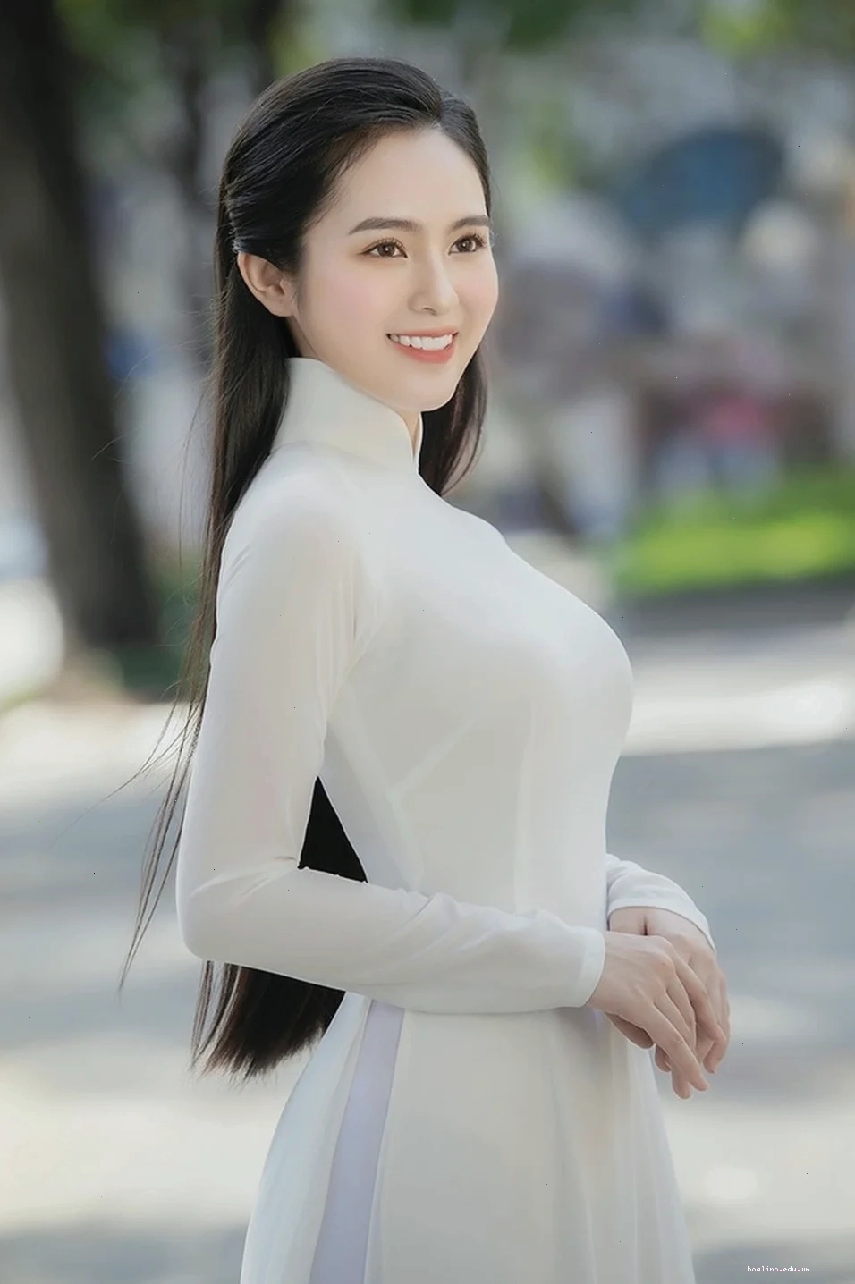gái đẹp hàng to Gái đẹp hàng to tinh tế