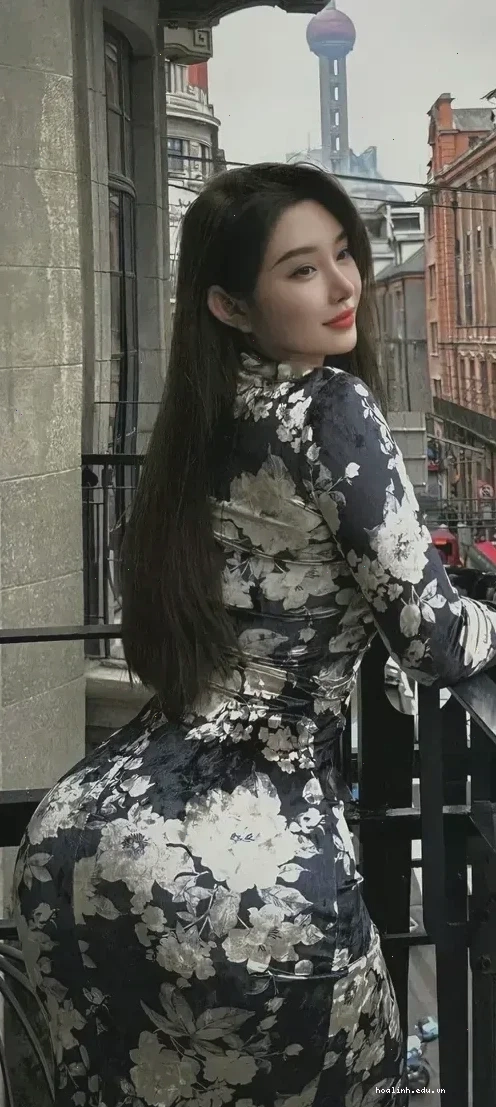 gái đẹp khoe mong ấn tượng