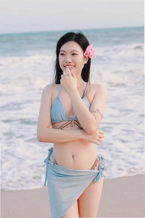 gái đep mặc bikini tinh khôi