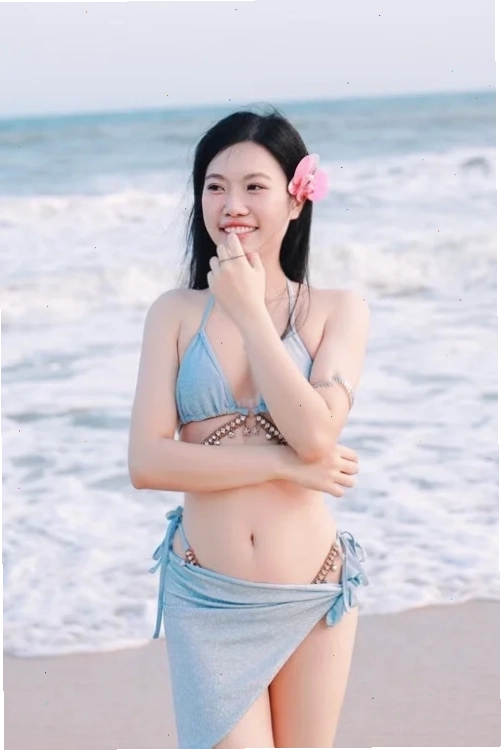 gái đẹp mặc đồ bơi