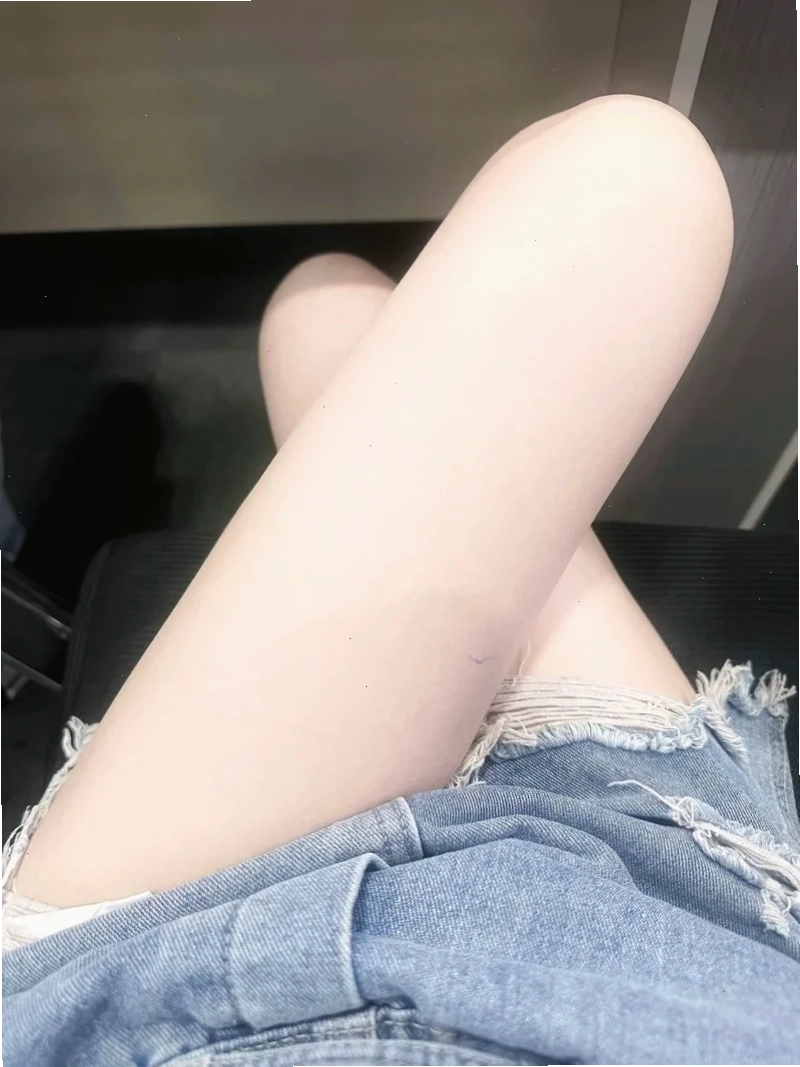 gái đùi to cuốn hút